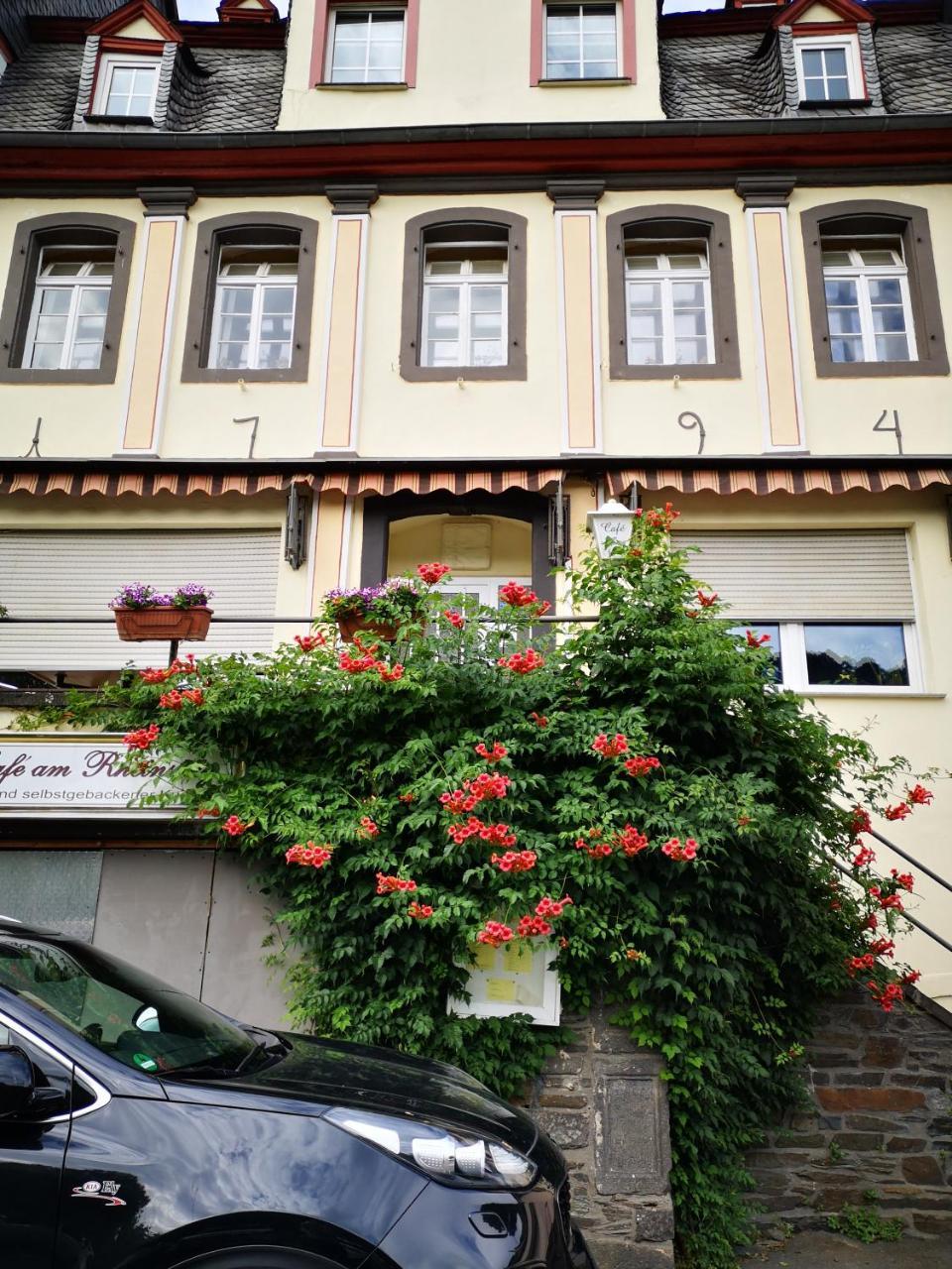 Pension Am Rheinsteig Hotel Leutesdorf ภายนอก รูปภาพ